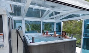 Bain à remous intérieur