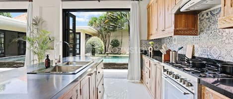 Rice cooker, cleaning supplies, freezer