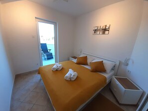 2 bedrooms, in-room safe, desk, iron/ironing board - Sunwell apartments II - Novalja, Gajac, Zrce beach - Jacuzzi with the view (Kolanjski Gajac)