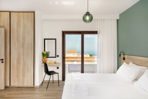 8 bedrooms, desk, iron/ironing board, free WiFi