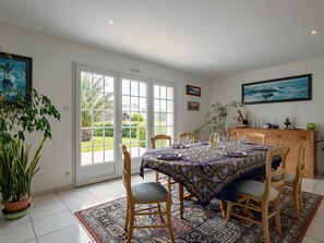 Dining - Ty Stella by Interhome (Porspoder)