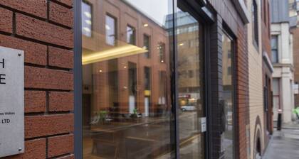 Barbican Serviced Apartments LovelyStay