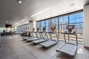 Fitness facility - 35th-Floor Ocean Views | Pool, Spa & Gym (Miami)