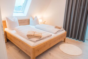 2 Schlafzimmer, Bügeleisen/Bügelbrett, Reisekinderbett, kostenloses WLAN