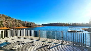 Dock