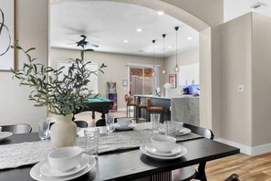 تناول الطعام