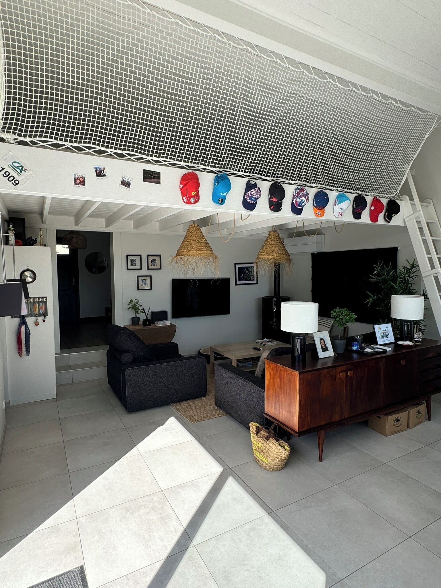 Hall