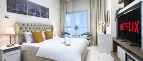 Fer et planche Ă repasser, Wi-Fi, literie fournie