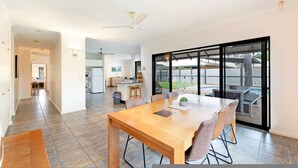 House | 3 bedrooms - Zenhouse Cityside Family House Pool Markets (Parap)