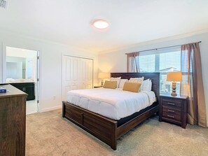 4 Schlafzimmer, Bügeleisen/Bügelbrett, WLAN, Bettwäsche