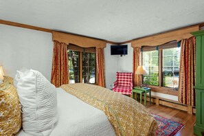 2 habitaciones, tabla de planchar con plancha, cuna de viaje y wifi 