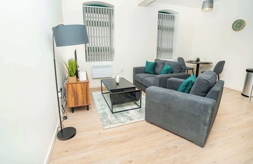 Stylish 1 Bed Apartment in Central Newark