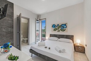 Standaard appartement, 3 slaapkamers (Pino 5 - 3 bedrooms Near The Sea) | 3 slaapkamers, wifi (toeslag), beddengoed