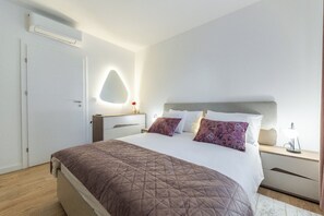 Superior Apartment, 1 Bedroom, Courtyard View