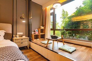 Chambre Confort, non-fumeurs, vue fleuve | Literie de qualité supérieure, couette en duvet d'oie