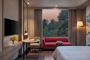 Rúmföt af bestu gerð, öryggishólf í herbergi, skrifborð