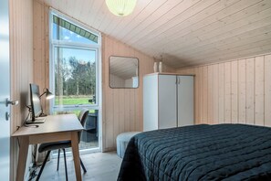 4 bedrooms, free WiFi