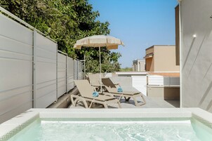 Banheira de hidromassagem particular