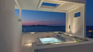 Superior Double Room with Outdoor Hot tub and Panoramic Sea View Split Level | 1 habitación, insonorización, cunas gratuitas y wifi gratis