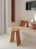 Sistema de insonorización, cunas gratuitas, wifi gratis y ropa de cama