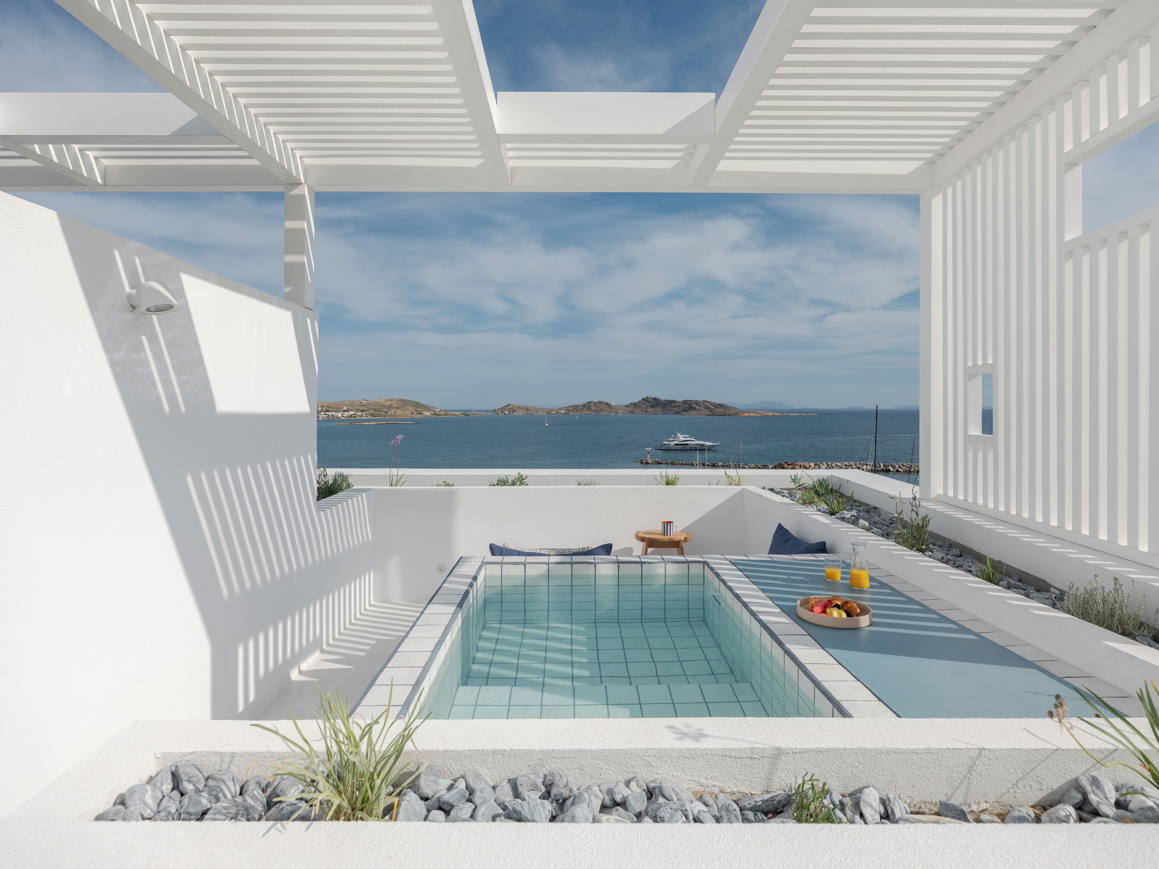 Superior Double Room with Outdoor Hot tub and Panoramic Sea View Split Level | Schallisolierte Zimmer, kostenlose Babybetten, kostenloses WLAN