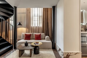 Safe på rommet, lydisolert, strykejern/-brett og wi-fi (inkludert)