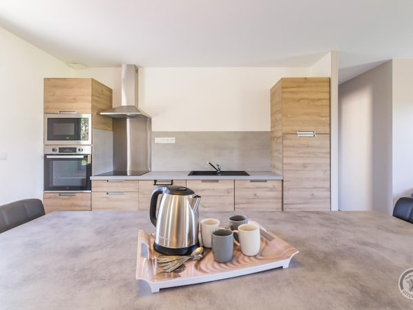 Fridge, microwave, dishwasher