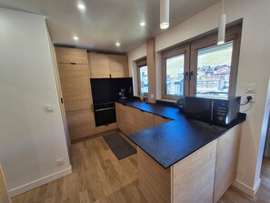 Fridge, microwave, oven, dishwasher