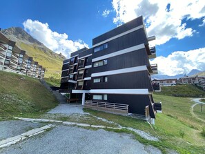Exterior - Renovated apartment with balcony, ski-in ski-out in Tignes (Tignes)