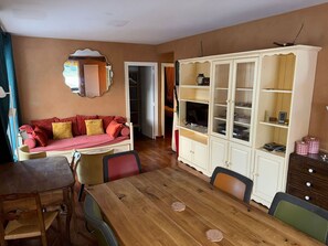 Dining - 3-Bedroom Apartment at the Foot of Slopes - 8 pax (Le Dévoluy)