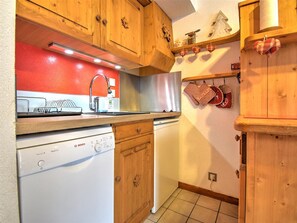 Fridge, microwave, dishwasher