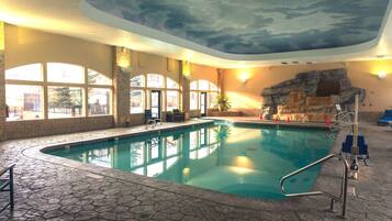 Piscine intérieure, piscine chauffée