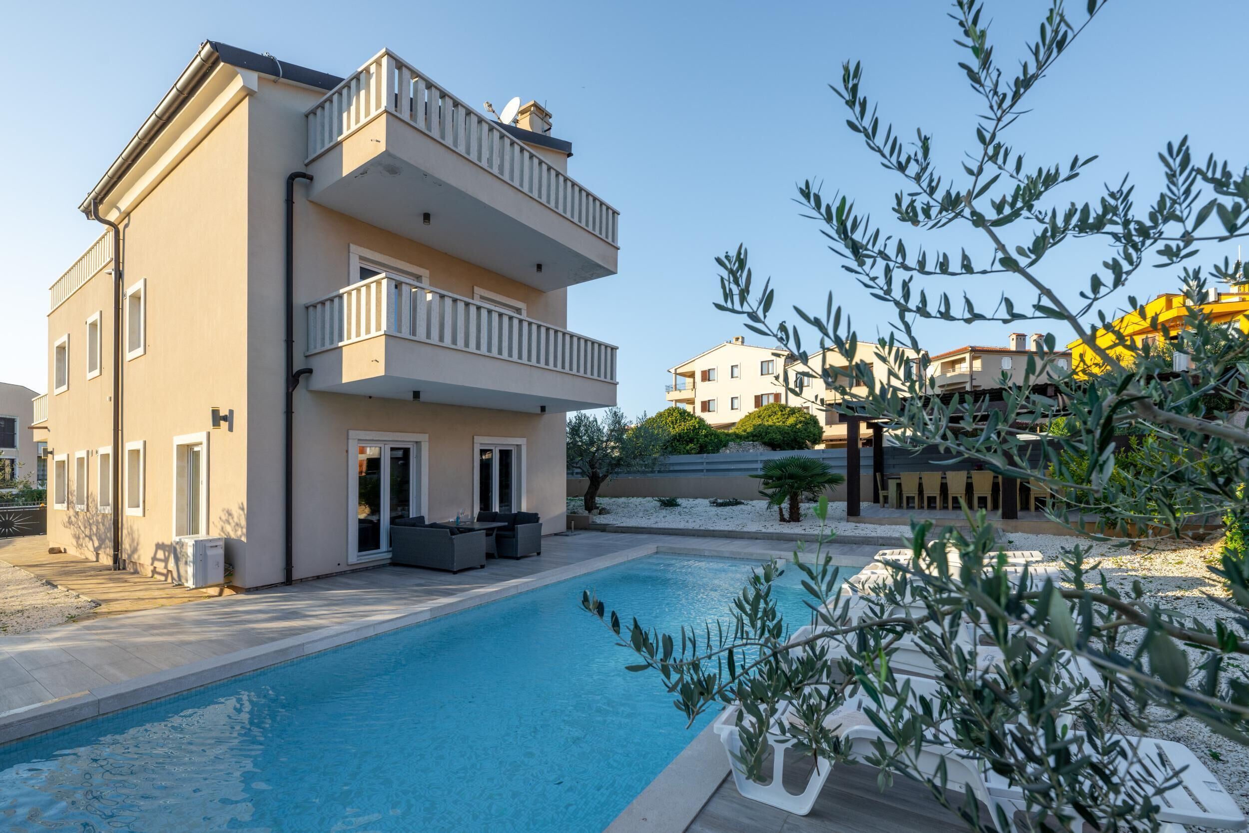 Outdoor pool, a heated pool