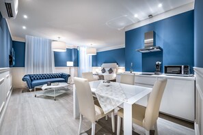 Luxury Studio | Private kitchen | Fridge, microwave, stovetop, espresso maker - Garibaldi Palace (Prato)