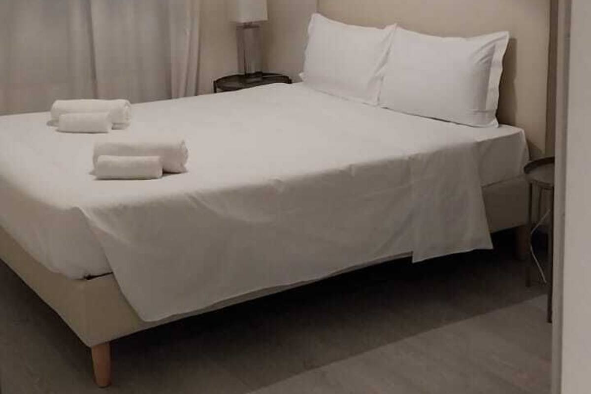 笔记本电脑工作区、熨斗/熨衣板、免费 WiFi、特色装修