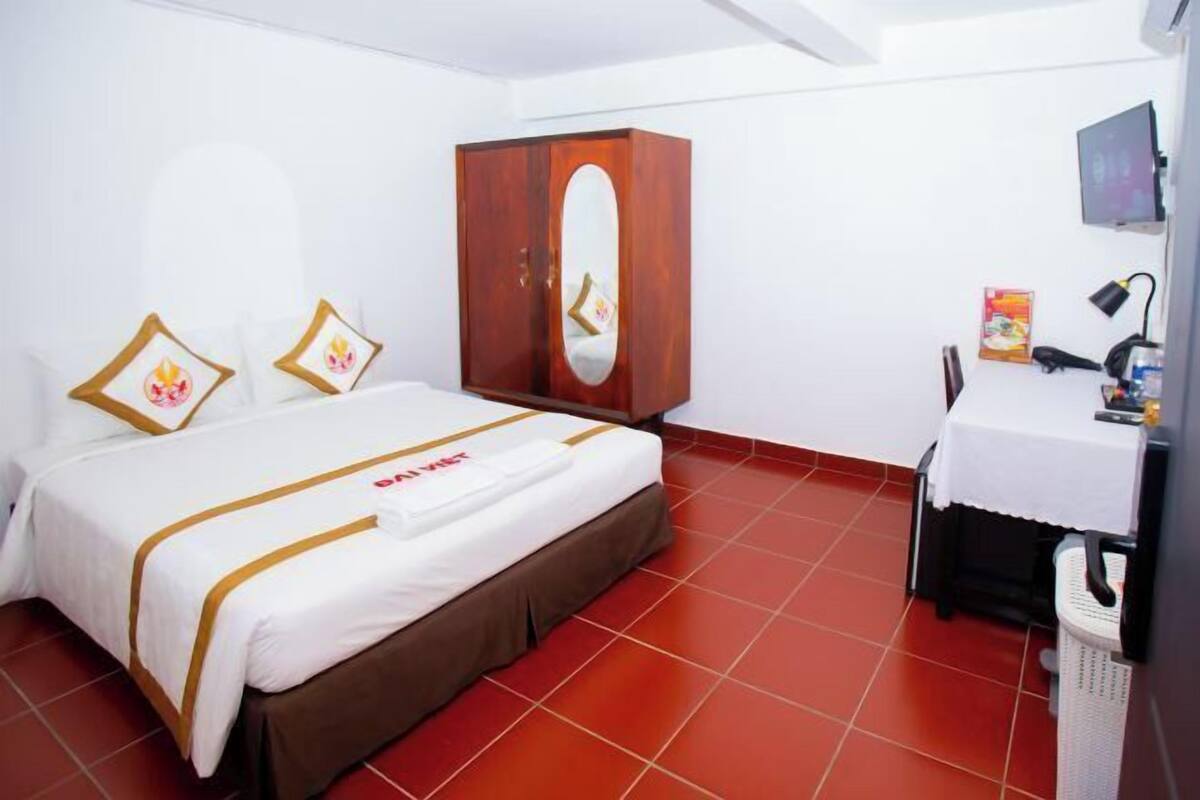 Ropa de cama de alta calidad, minibar, escritorio y wifi gratis