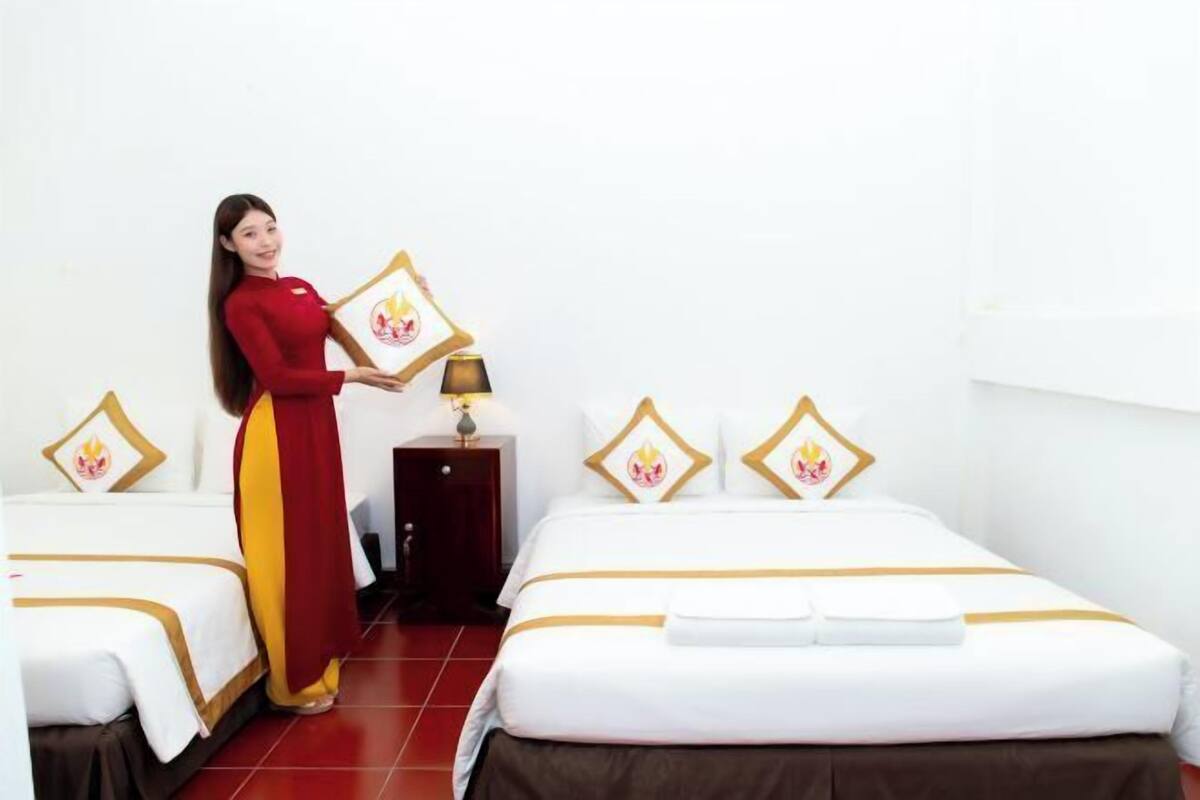 1 bedroom, premium bedding, minibar, desk