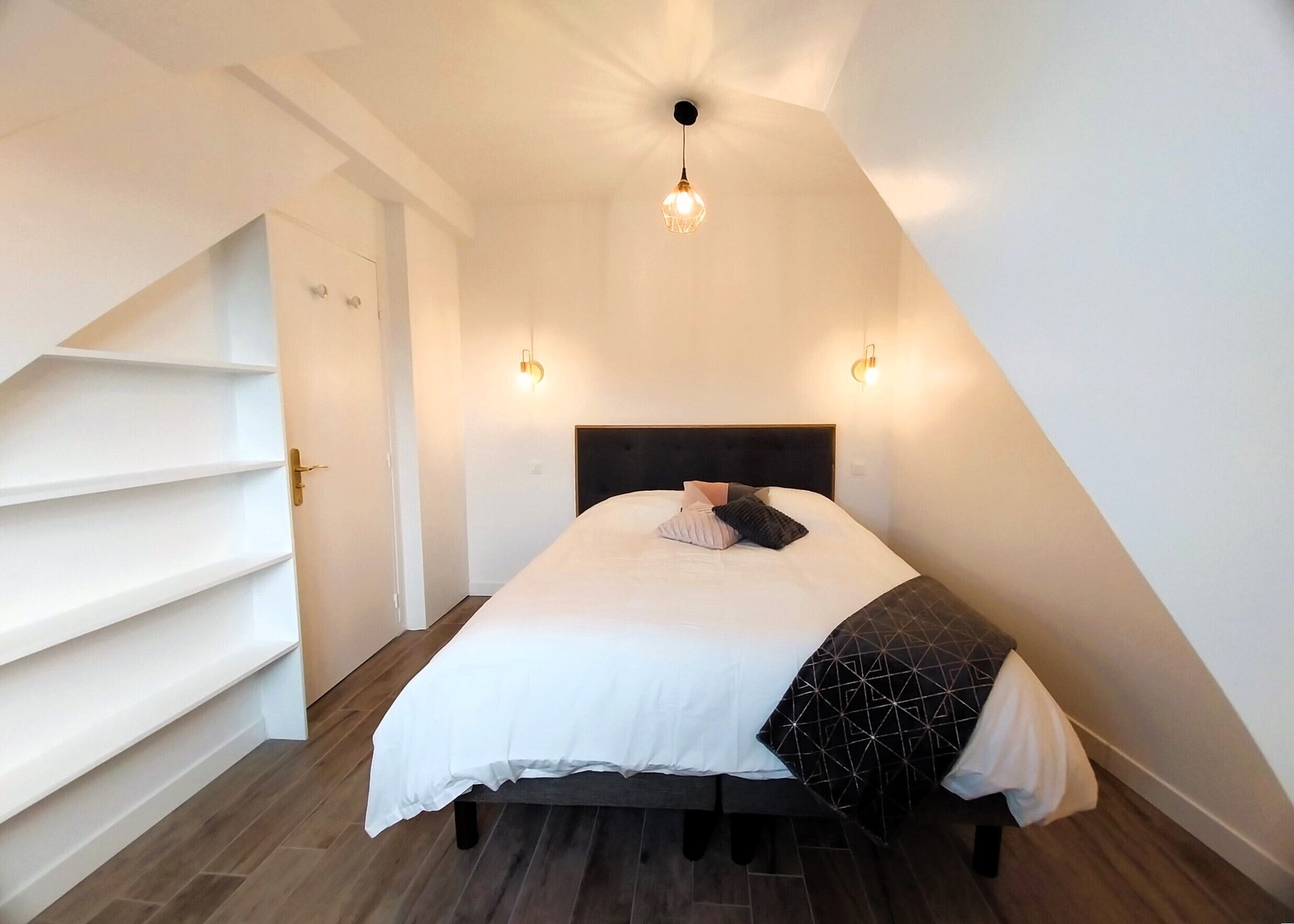 1 chambre, fer et planche à repasser, lit parapluie, Wi-Fi