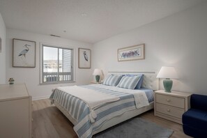 2 chambres, fer et planche à repasser, accès Internet