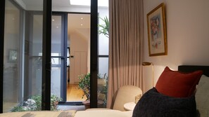 2 bedrooms, free WiFi, bed sheets - Brilliant 2BRM, Fully Renovated Art Deco Classic (Port Phillip)