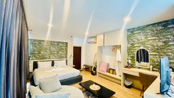 Deluxe-Suite, Veranda, Hügelblick | Kostenloses WLAN