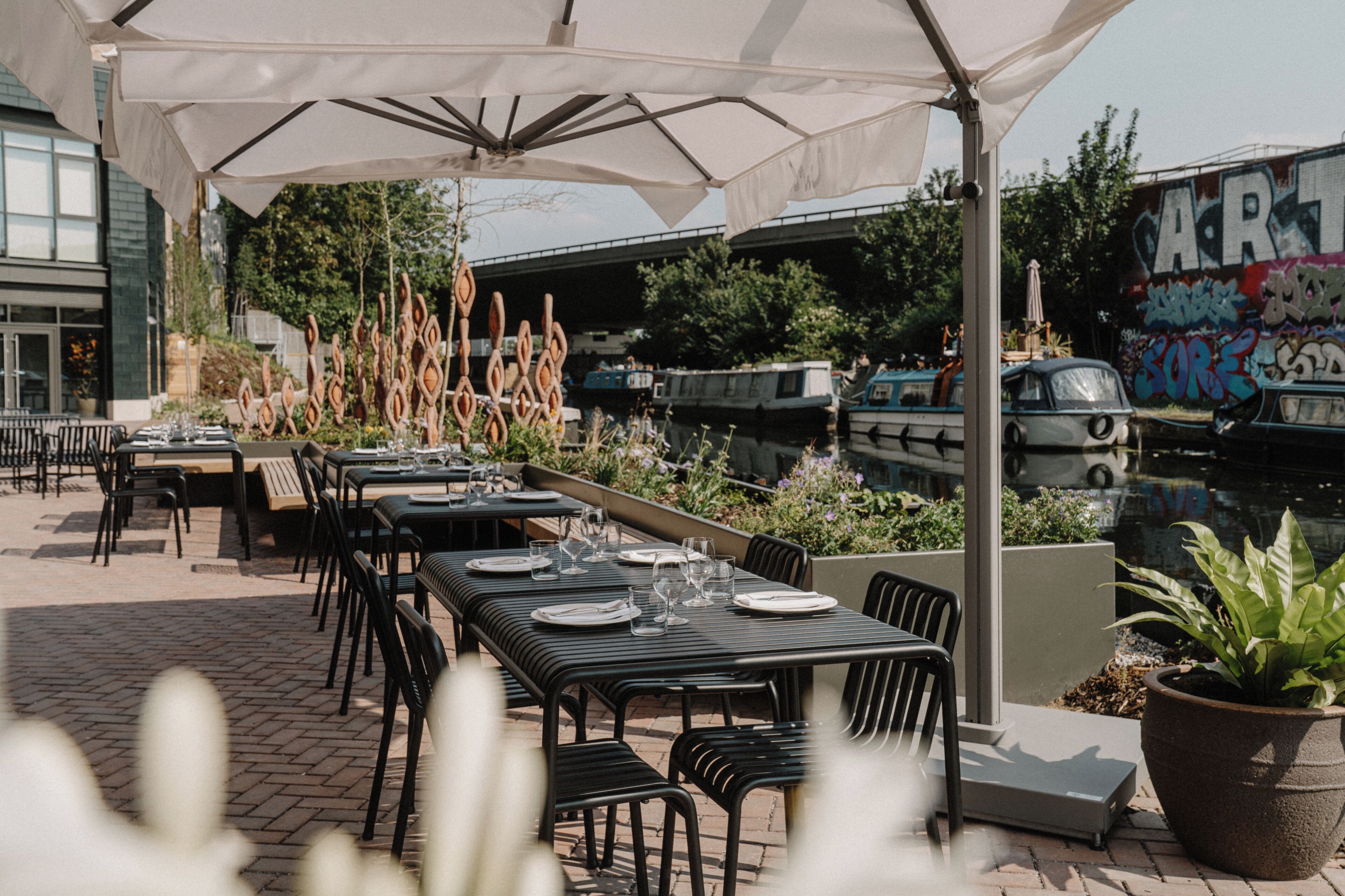 Sarapan ala kontinental setiap hari dengan biaya tambahan