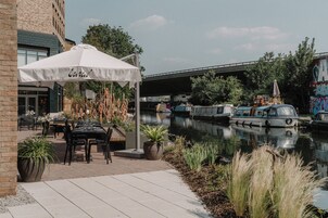 Daily continental breakfast for a fee