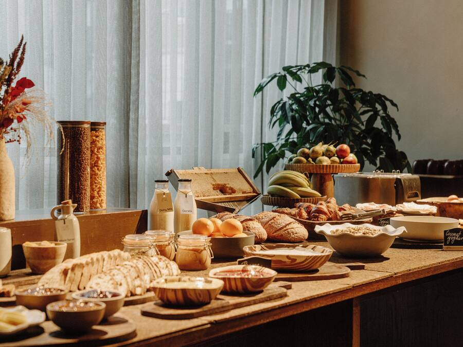 Tägliches kontinentales Frühstück gegen Gebühr