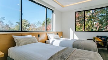 奢华别墅, 多间卧室, 花园景观 | 4 多间卧室、熨斗/熨衣板、免费 WiFi、床单