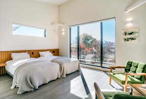 Luxus villa, több hálószobával, kilátással a kertre | 4 hálószoba, vasaló/vasalódeszka, ingyenes wifi és ágynemű