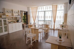 Dagelijks selfservice-ontbijt inbegrepen