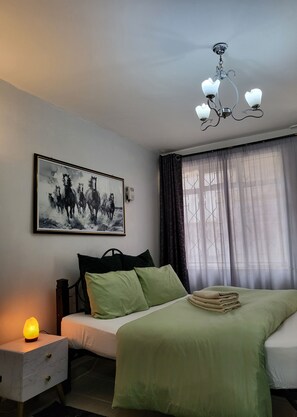 Unclassified image, 2 of 17, button