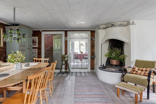 Charming holiday house with unique garden outside Värnamo | SE07039