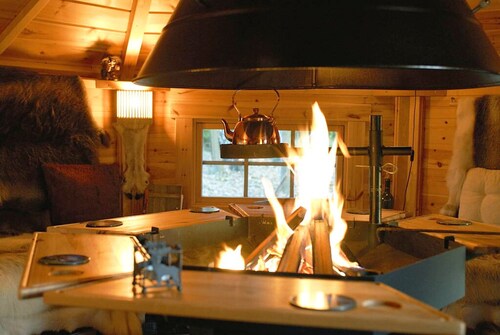 Large vacationhome with a modern design | SE02006